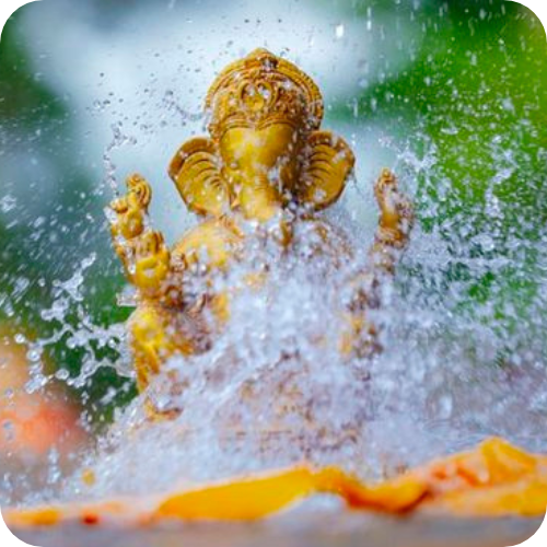 Ganpati idol in Water